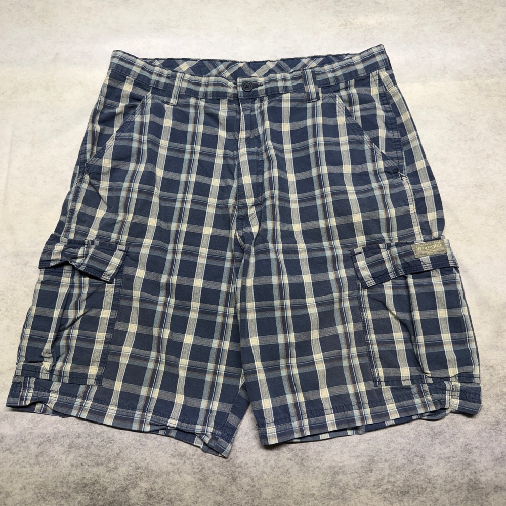 Wrangler Mens Plaid Cargo Shorts Blue 60CMW9V Size 34 Y2K Skater Baggy